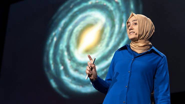 Bur&#231;in Mutlu-Pakdil